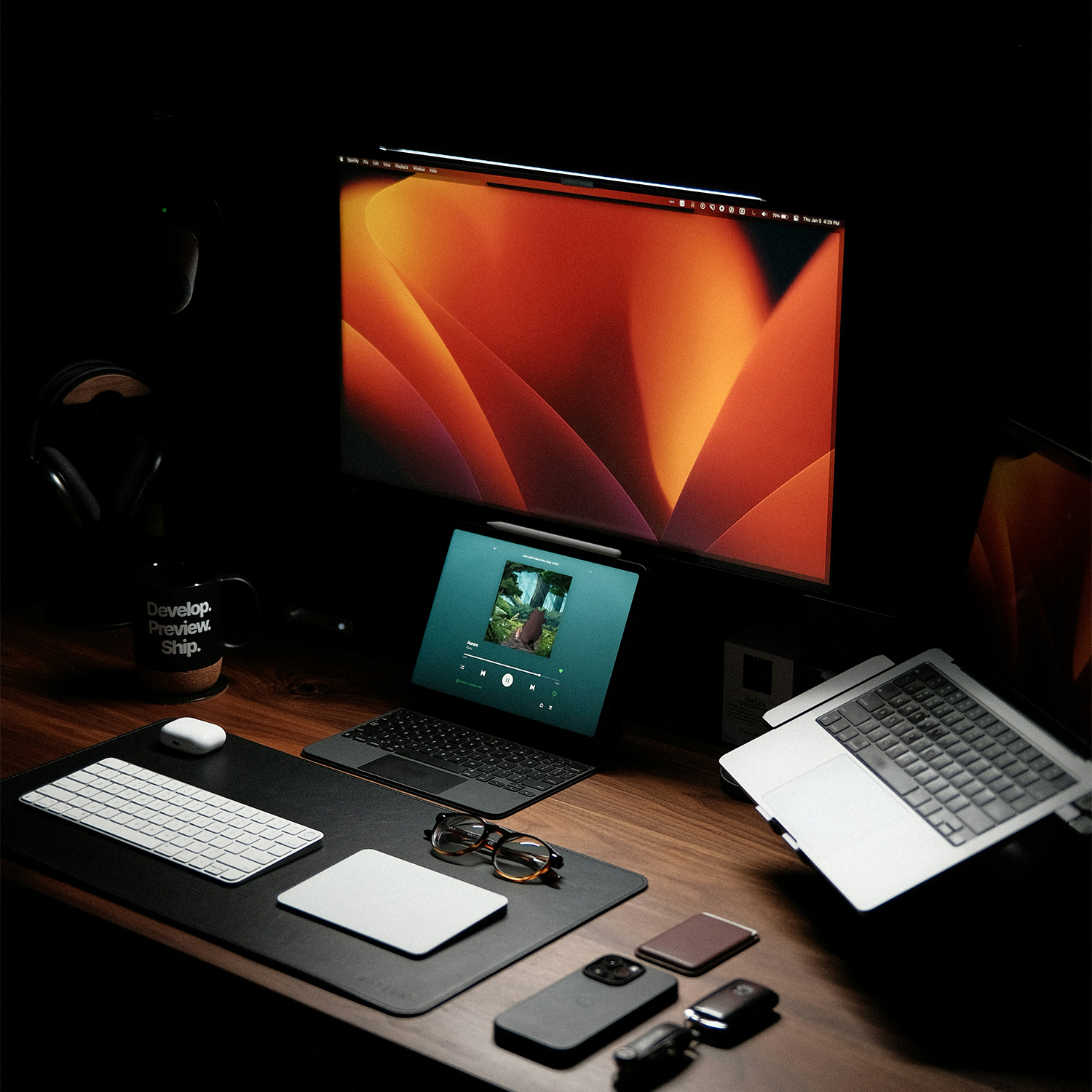 Espacio de trabajo de Grafik Web Design donde se crean sitios web para negocios locales
